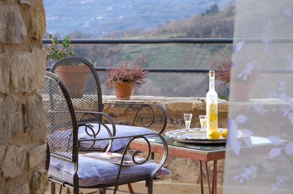 Agriturismo Podere Conti Apartment hotel in Province of Massa and Carrara