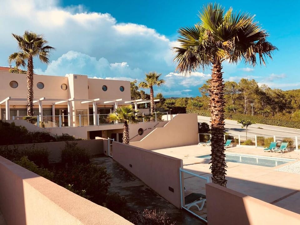 Les Parasols d'Argens Hotel in Roquebrune-sur-Argens