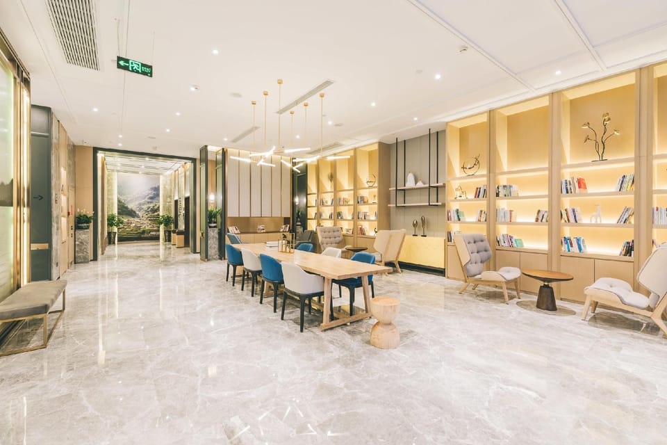 Atour Hotel Hangzhou Xiaoshan Airport Guali Hotel in Hangzhou
