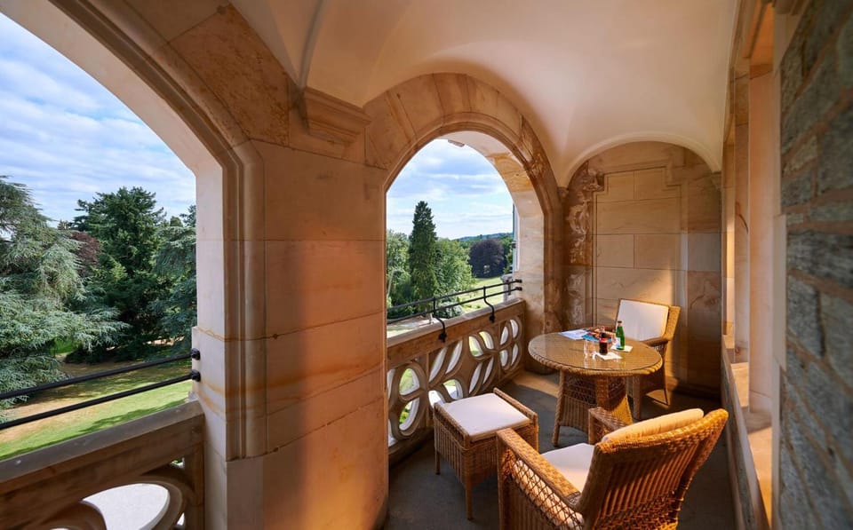 Schlosshotel Kronberg Hotel in Oberursel