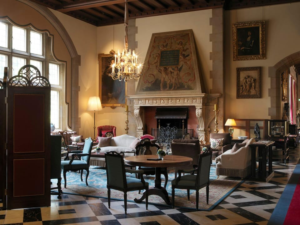 Schlosshotel Kronberg Hotel in Oberursel