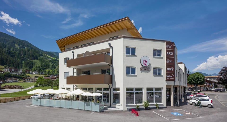 Aparthotel AlpTirol Apartment hotel in Tyrol