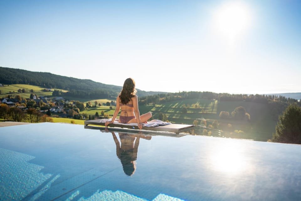 Schwarzwald Wellnesshotel SAIGERHOH I Spa Golf & Wandern uber dem Titisee Hotel in Titisee-Neustadt
