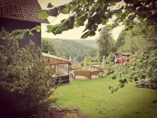 Jeje und Anna's Eifel Haus Motel in Monschau