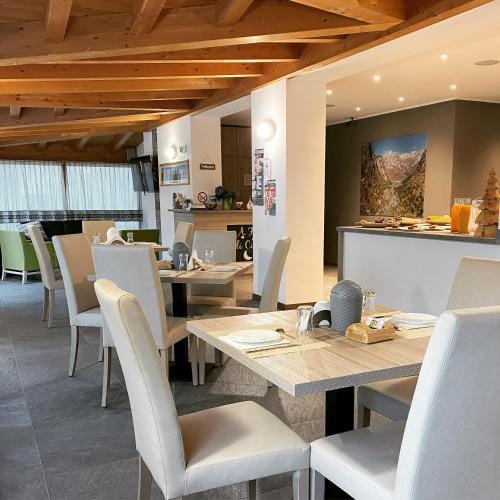 A fil di cielo Hotel in Canton of Grisons