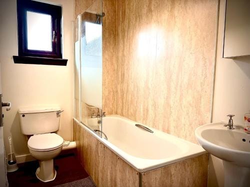 Grampian Serviced Apartments - Ladyhill Neuk - 1 Bedroom Apartment Hotel in Elgin