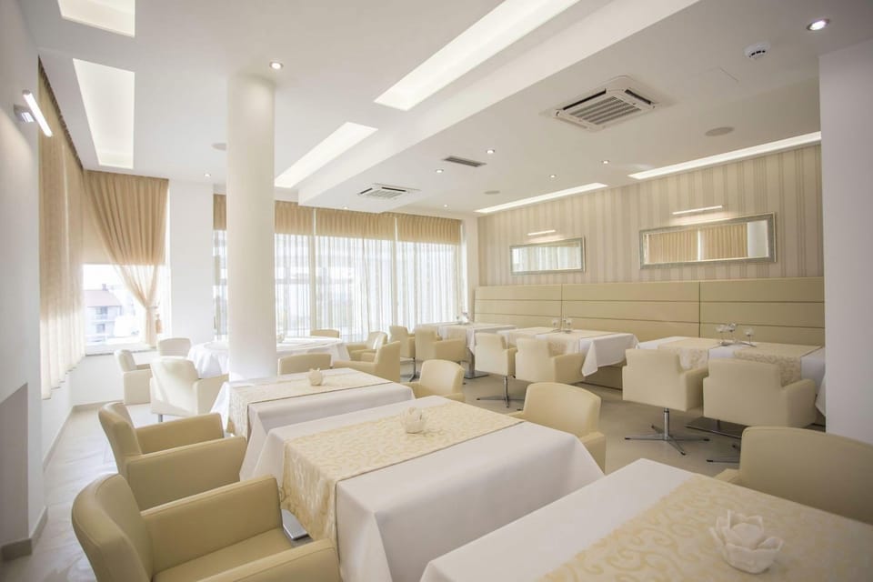 Adrion Aparthotel Apartment hotel in Varoš