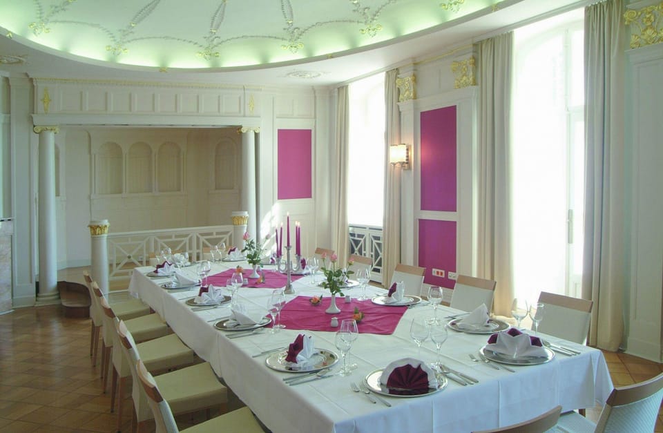 Hotel Schloss Schweinsburg Hotel in Thuringia, Germany