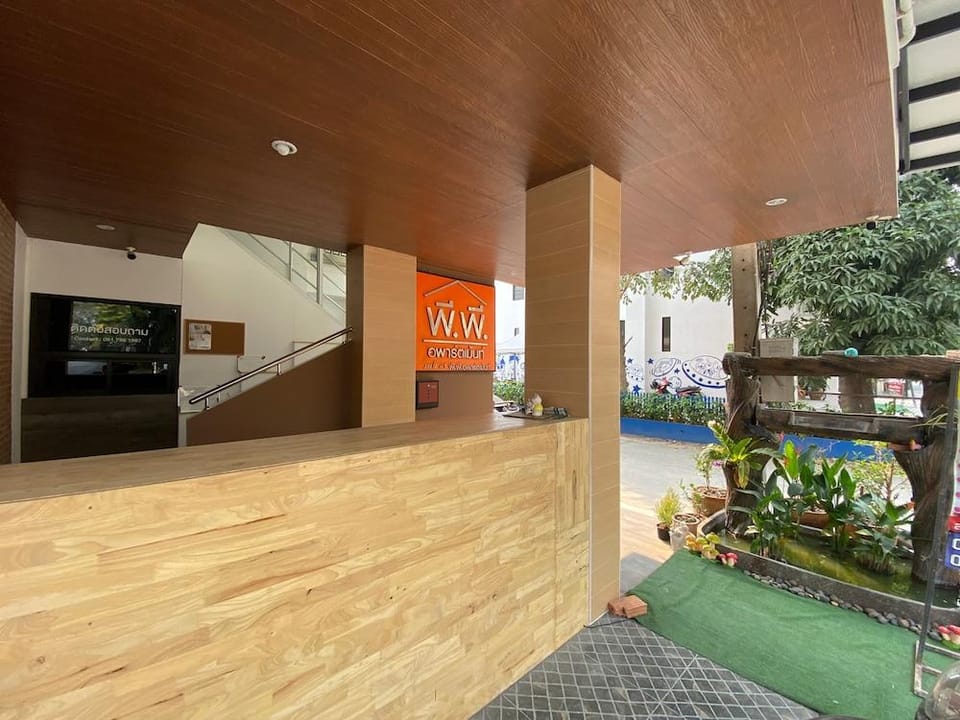 7HOUSE - Racha caftel Chet Yod Apartment hotel in Chiang Mai