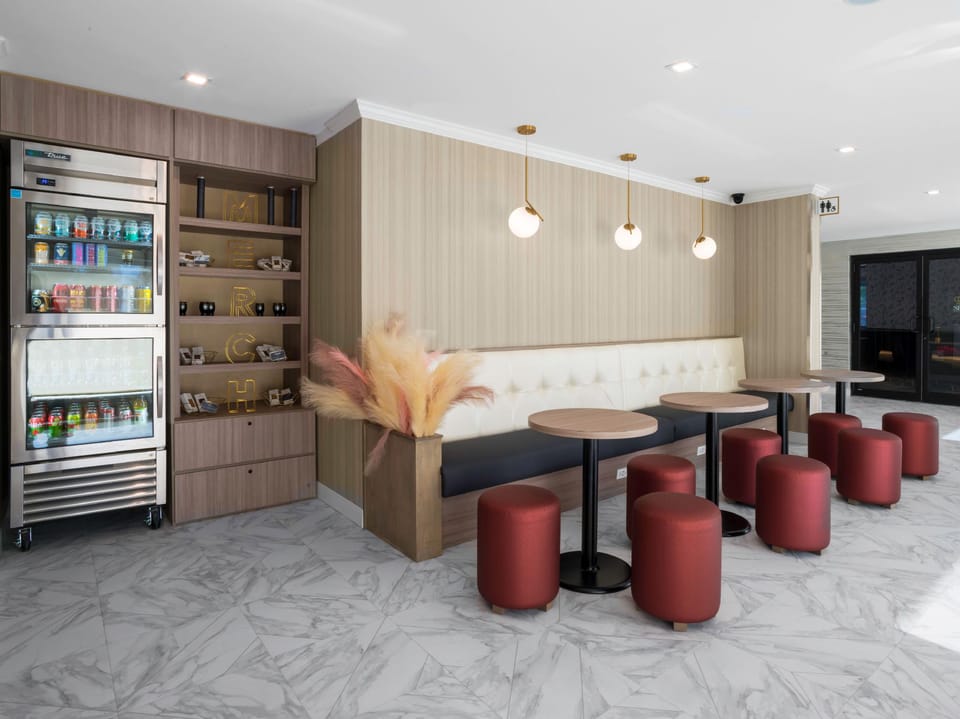 Voco The Cadence By IHG Hotel in Niagara Falls