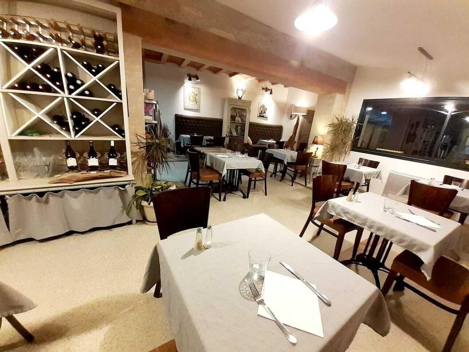 Logis Hotel Restaurant Le Clos des Capitelles Hotel in Nimes