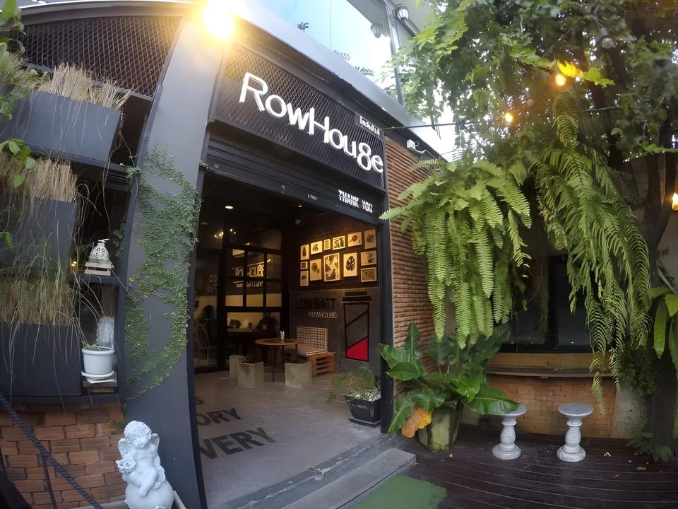Row Hou8e Hostel Hostel in Nong Kae