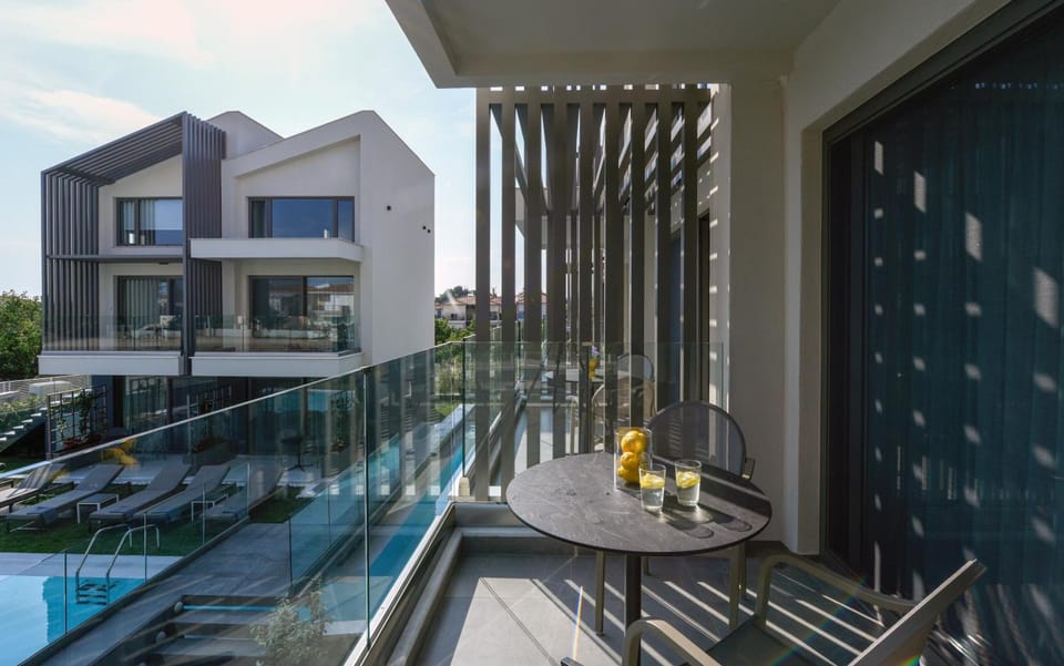 Serenity Suites Apartment hotel in Nikiti