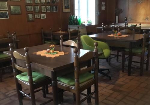Hotel zur Eiche Hotel in Saarland, 66, Germany