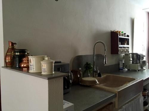 L'ESCALE DE CAMILLE Hotel in Auvergne-Rhône-Alpes