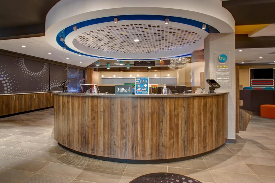 Tru by Hilton Alcoa Knoxville Airport Hotel in Alcoa