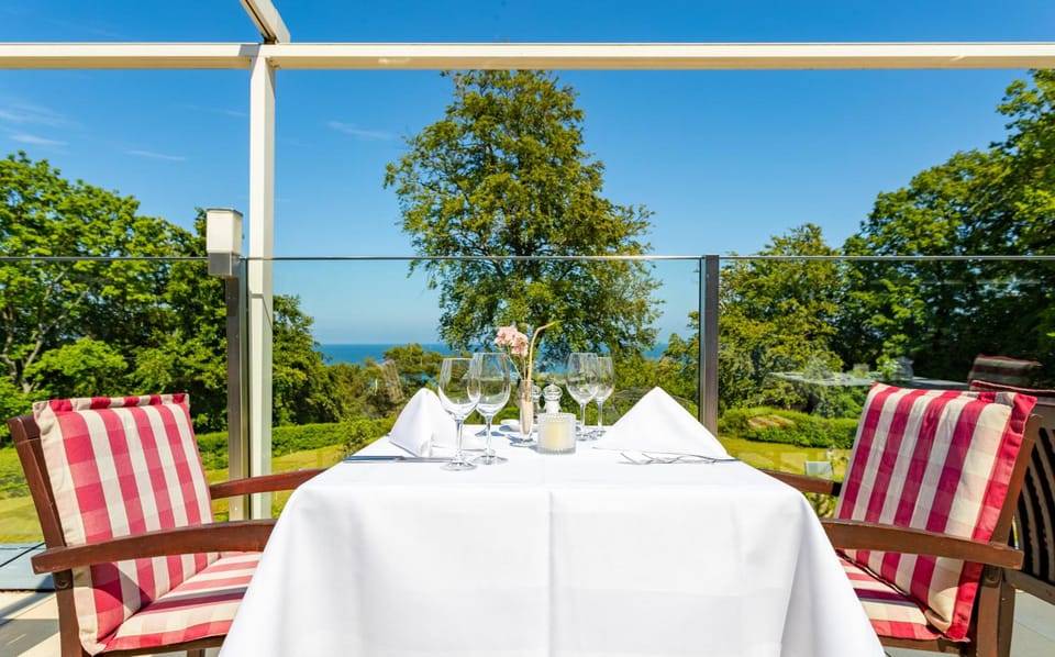 Cliff Hotel Rugen Hotel in Sellin