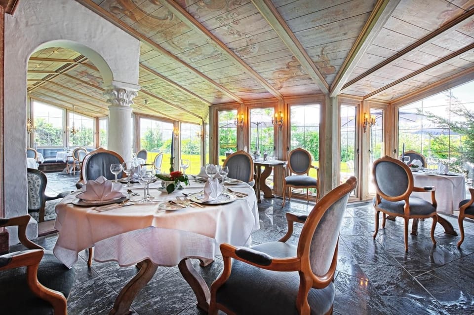 Mittelburg Wellnesshotel Hotel in Tyrol