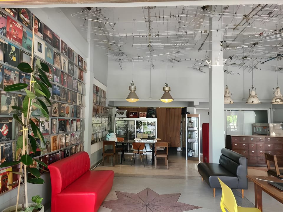 The 8 Factory Hotel Phitsanulok Hostel in Laos