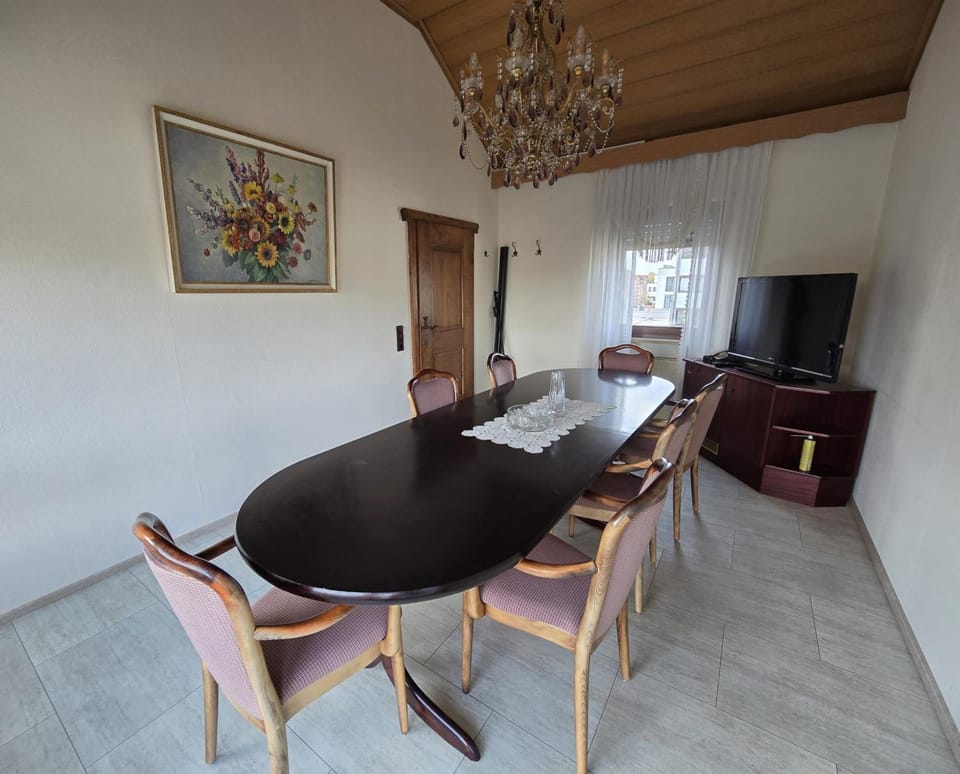 Hotel-Restaurant Zum Kirschbaum Hotel in Hesse