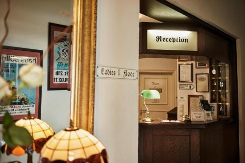 Hajo´s Germania Lodge & Irish Pub Lodge in Mainz-Bingen