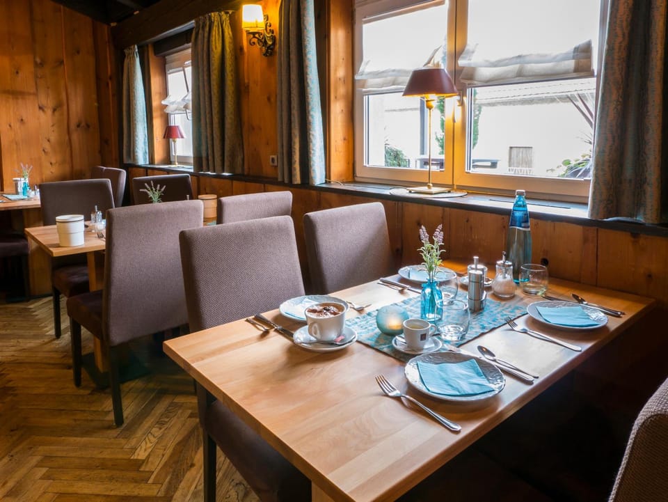 Hotel Lowen Garni - B&B Hotel in Rust