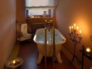 Hotel Gut Schmelmerhof Hotel in Straubing-Bogen