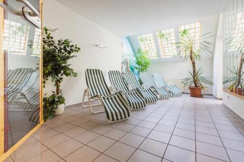 WAGNERS Seehotel Schleusingen Hotel in Thuringia, Germany