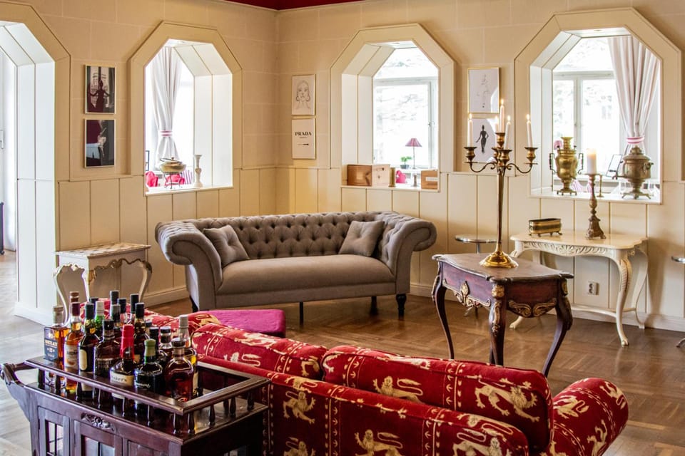 Bar/lounge