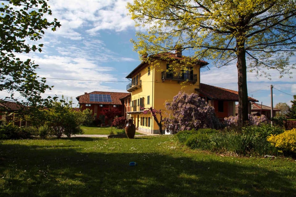 Cascina Belmonte Hotel in Liguria