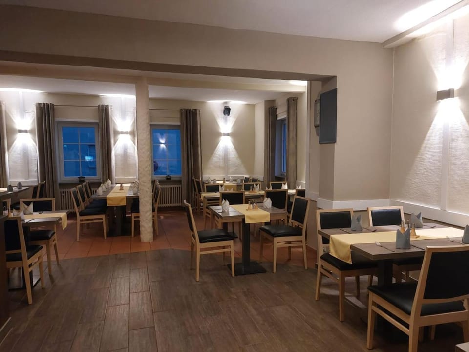 Cross-Country-Hotel Hirsch Hotel in Sinsheim