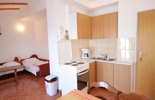 Apartments and rooms with WiFi Senj - 5560 Hotel in Lika-Senj County
