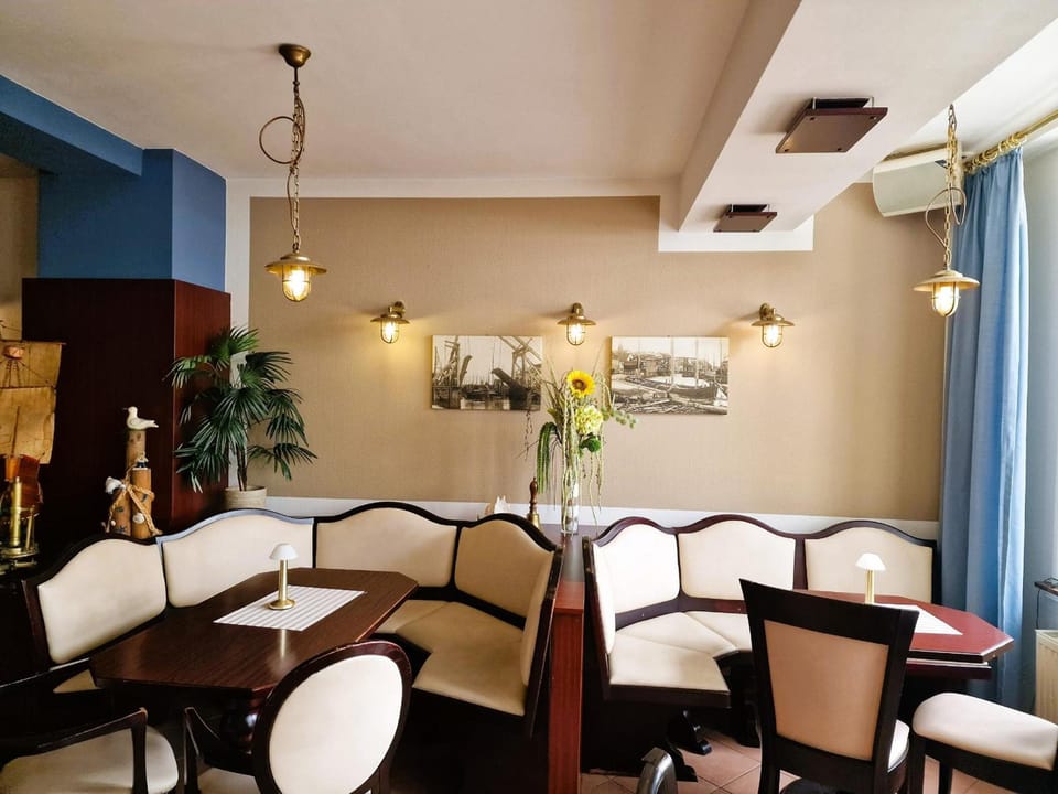 Bar/lounge
