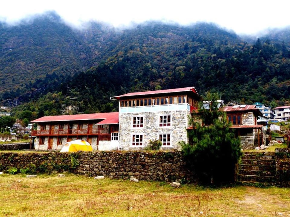 Lukla Airport Resort, Lukla Resort in Nepal