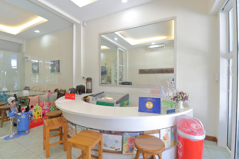 OYO 872 Saen Sabai Hostel Hotel in Bangkok