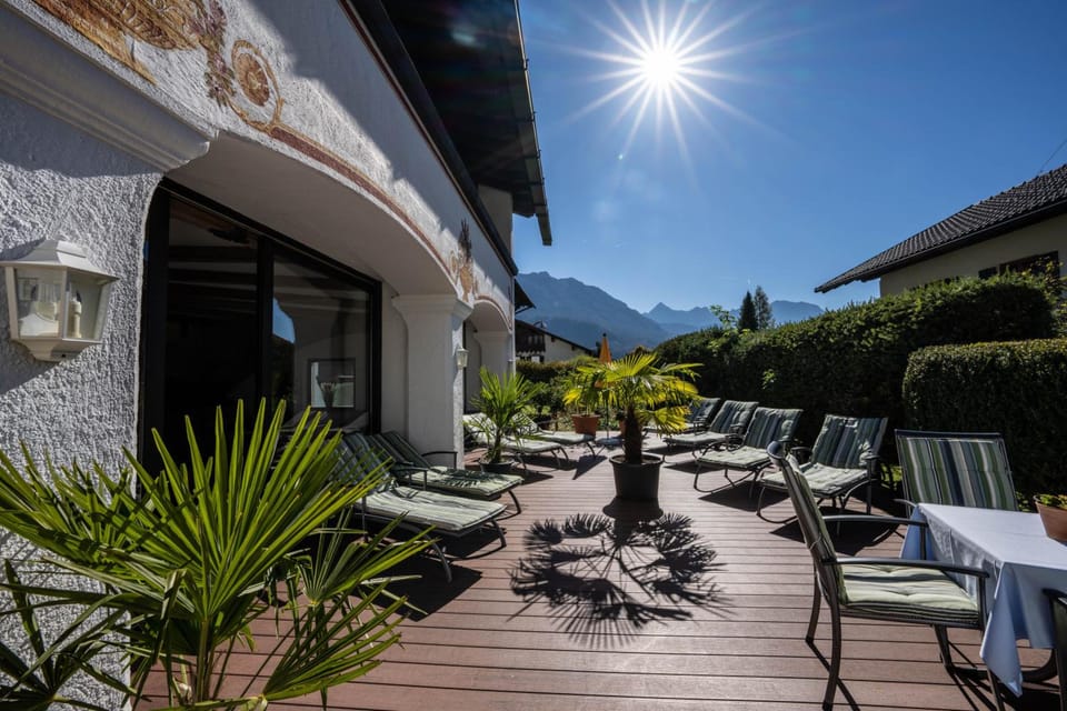Alpenjuwel Parkhotel Wallgau 4 Sterne Superior Genusshotel mit Spa feinster Kulinarik & Golf Ihr Ruc Hotel in Mittenwald