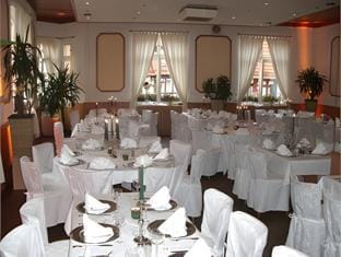 Zum neuen Schwan Hotel in Mainz
