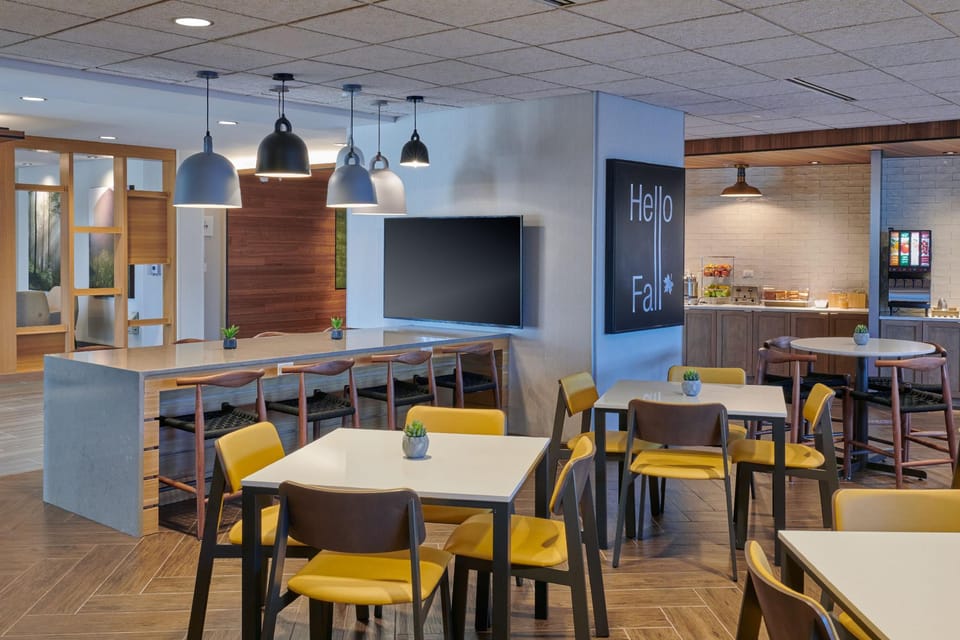 Fairfield by Marriott Inn & Suites Chicago O'Hare Hotel in Des Plaines