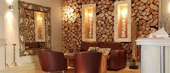 The Worlds End Hotel in Daventry District