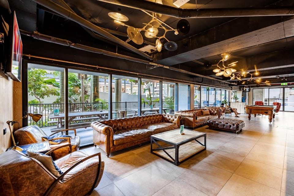Bunk Surfers Paradise - 18-35  Hostel in Surfers Paradise