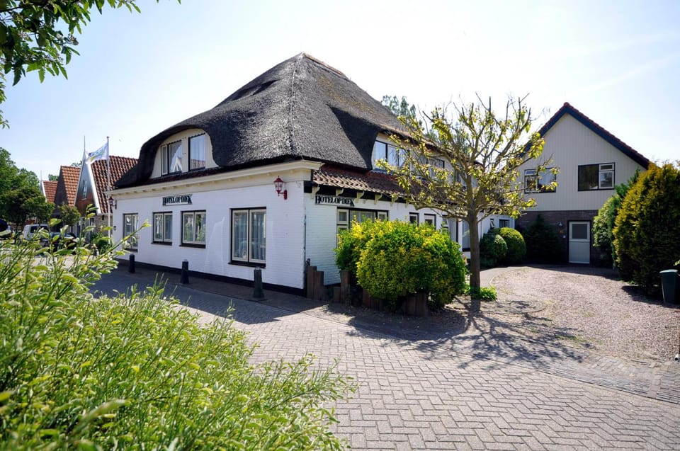 Hotel Op Diek Hotel in North Holland (province)