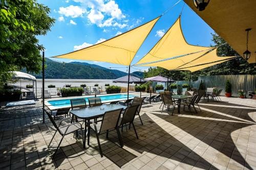 Pensiunea Celestin Hotel in Serbia