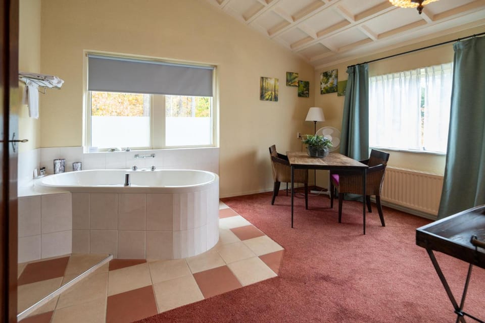 Landgoed Stakenberg - Hotel & Bungalows Hotel in Ermelo