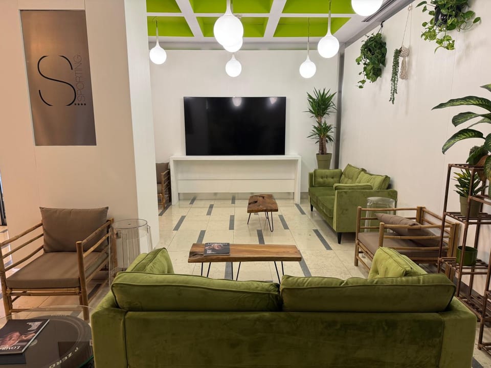 Shared lounge/TV area