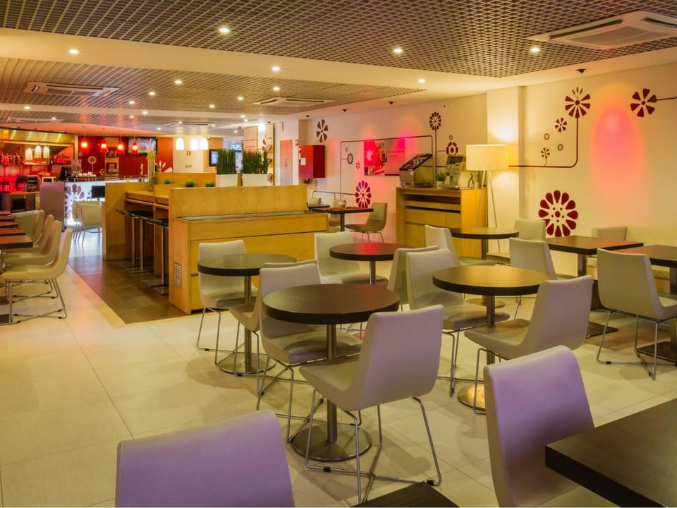 Bar/lounge