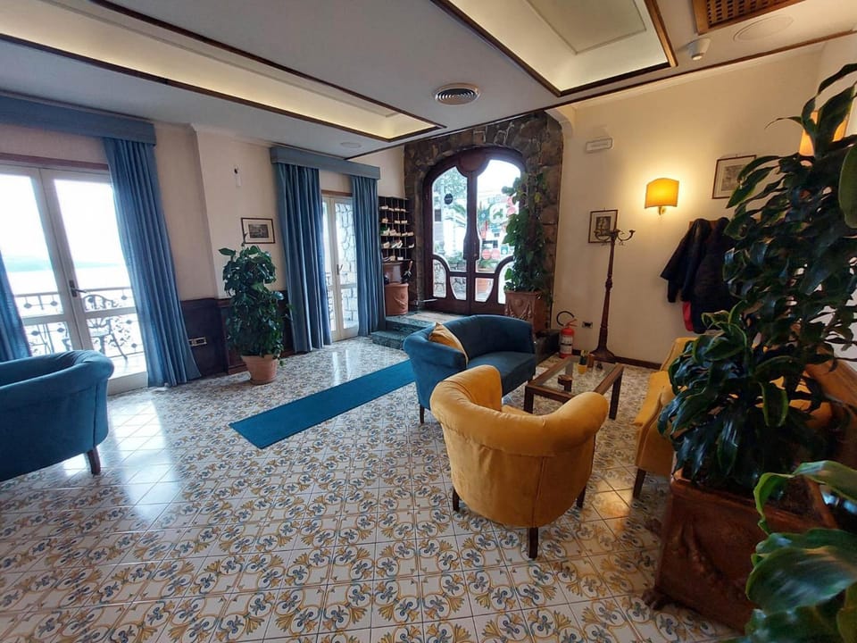 Hotel Mega Mare Hotel in Campania