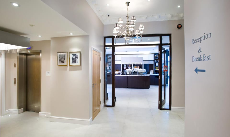 Best Western Chiswick Palace & Suites London Hotel in London Borough of Ealing