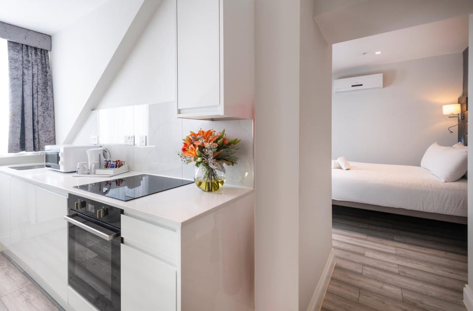 Best Western Chiswick Palace & Suites London Hotel in London Borough of Ealing