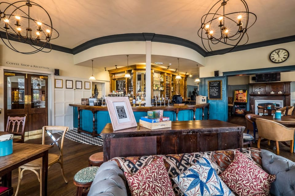 Bridge Hotel Hotel in London Borough of Ealing
