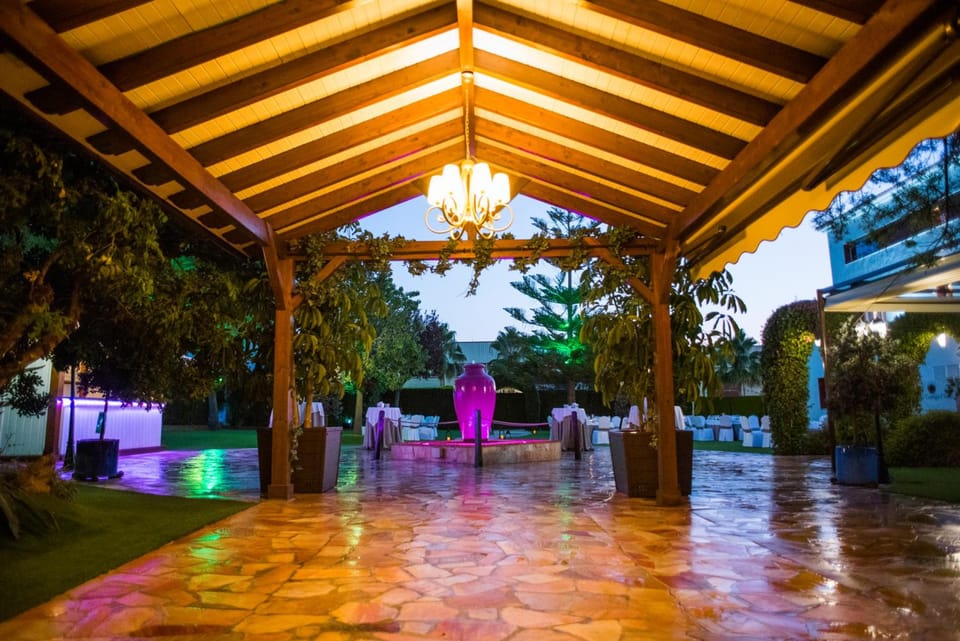 Banquet hall